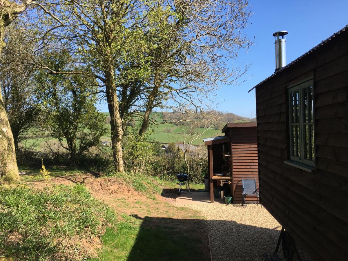 The Shepherds Hut At The Shippen, Tiphayes Honiton Eksteriør bilde